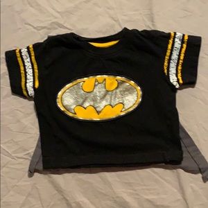 12mo Batman shirt with removable cape
